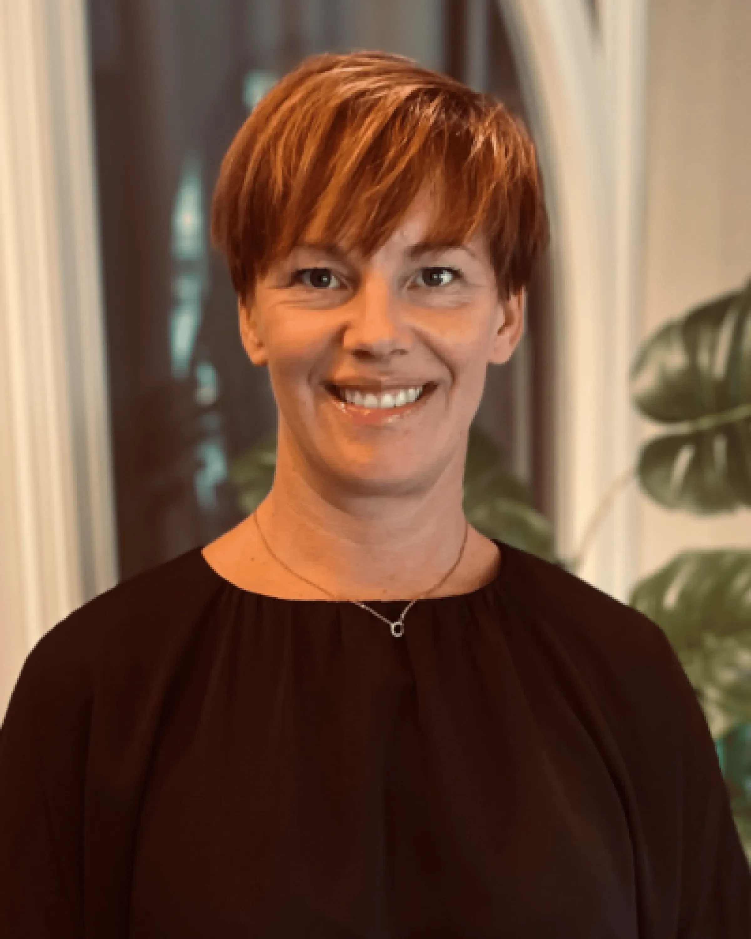 Porträtt av Camilla, Master Stylist och Peruktekniker på Bosses