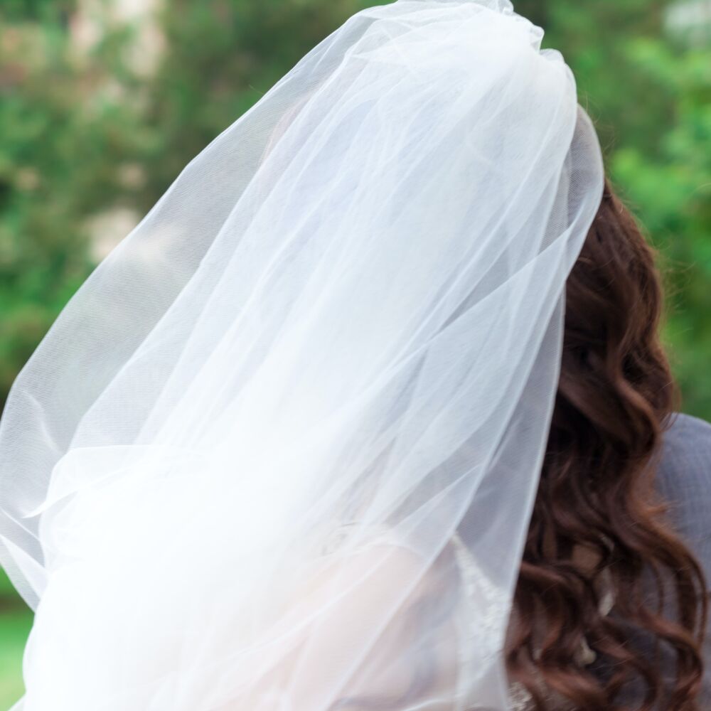 exempel-pa-brollopsfrisyr-med-en-sloja